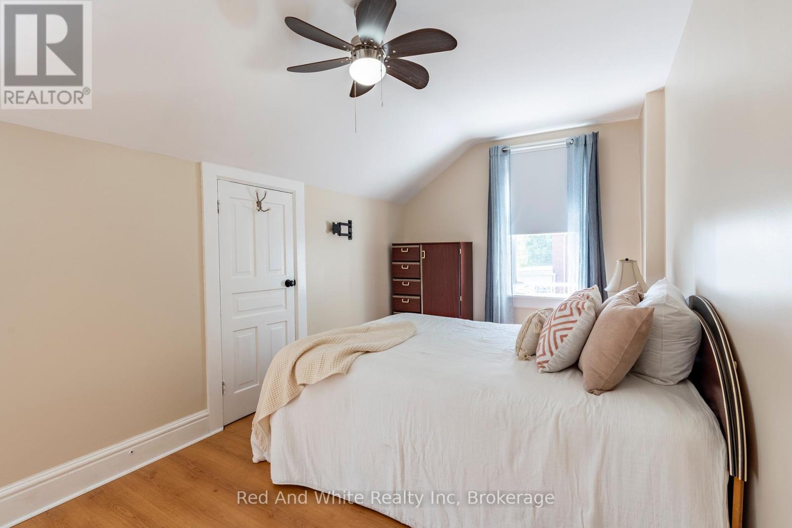 28 Hopeton Street, Cambridge, Ontario  N1R 3T3 - Photo 25 - X12161251