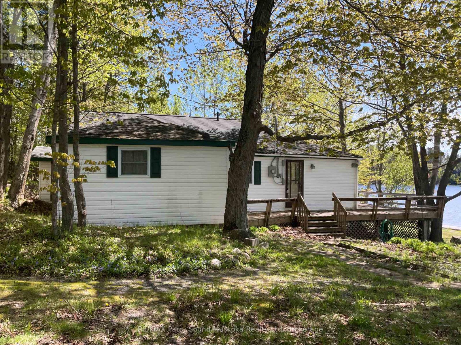 33 Pigeon Bay Road, Parry Sound Remote Area, Ontario  P0H 1Y0 - Photo 2 - X12161273
