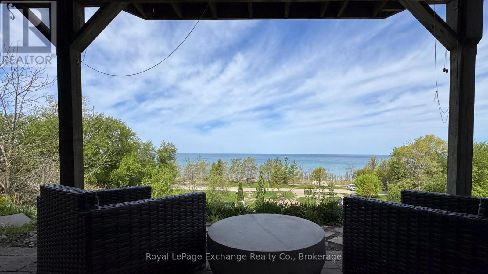 554 Huron Terrace, Kincardine, Ontario  N2Z 2H5 - Photo 44 - X12161290
