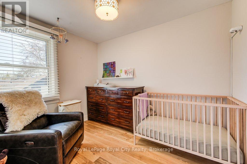 106 Mercer Street, Guelph, Ontario  N1H 2E8 - Photo 15 - X12161299