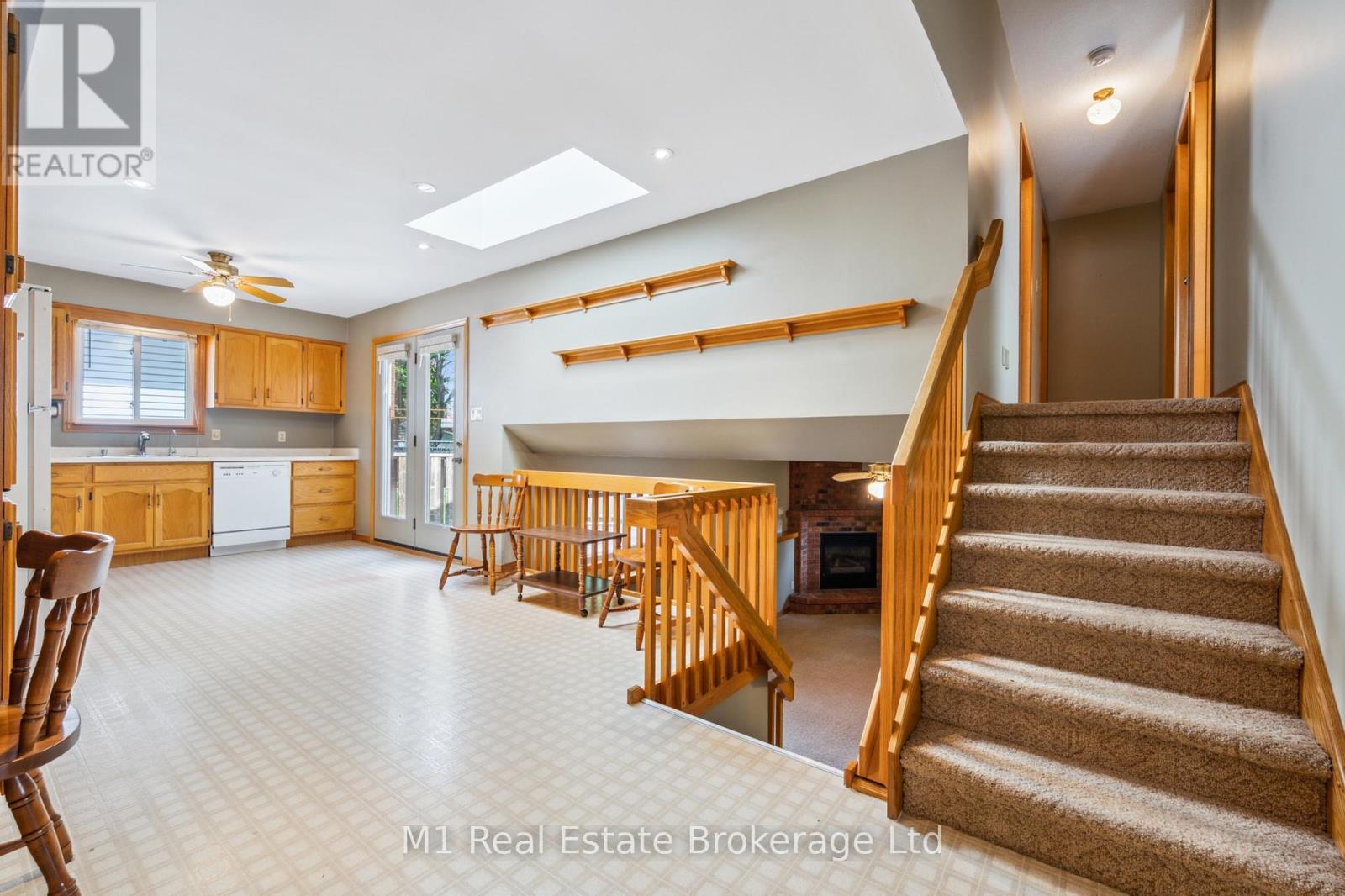 82 Crane Drive, Woolwich, Ontario  N3B 3J6 - Photo 12 - X12161310