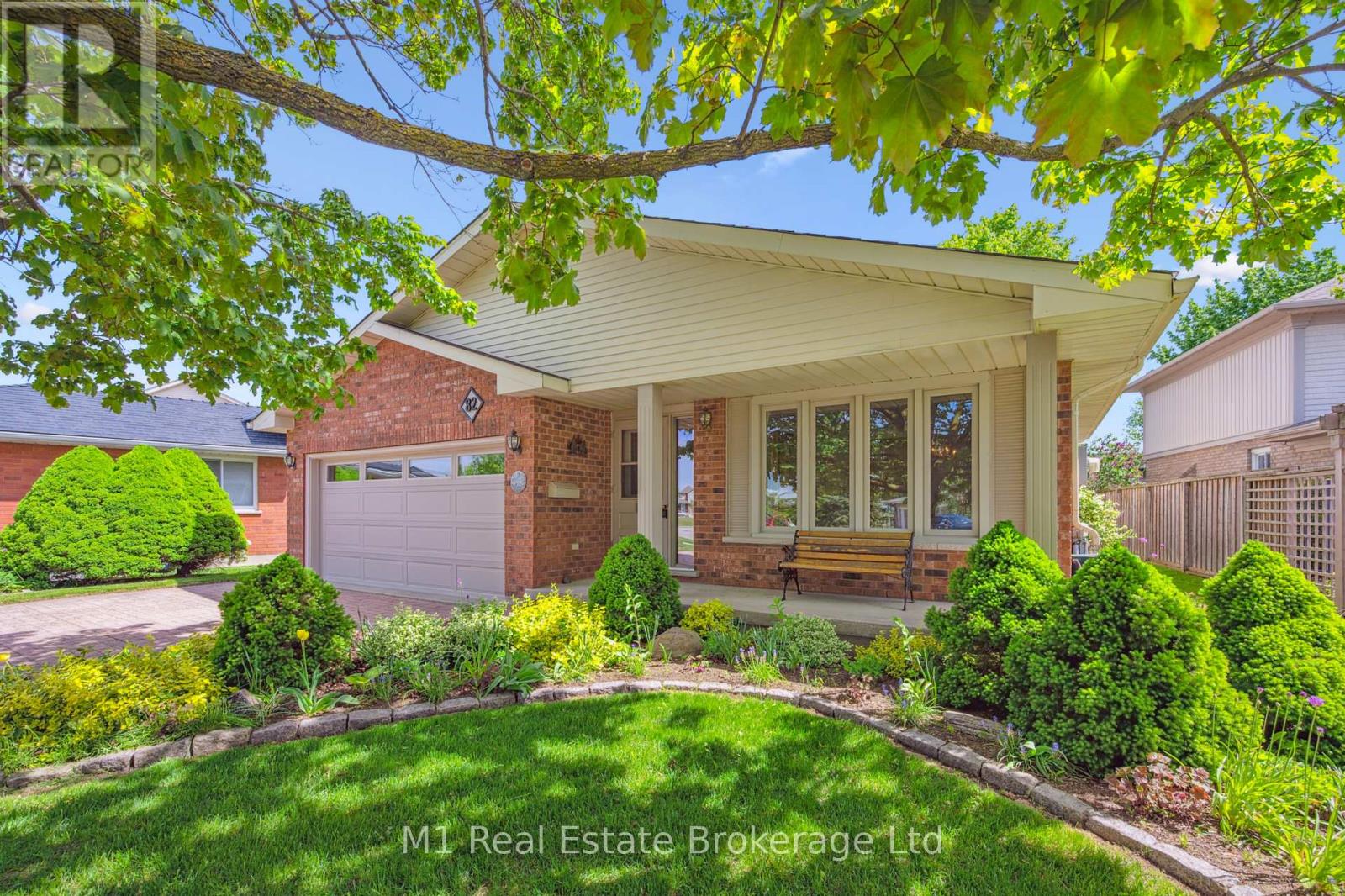 82 Crane Drive, Woolwich, Ontario  N3B 3J6 - Photo 2 - X12161310