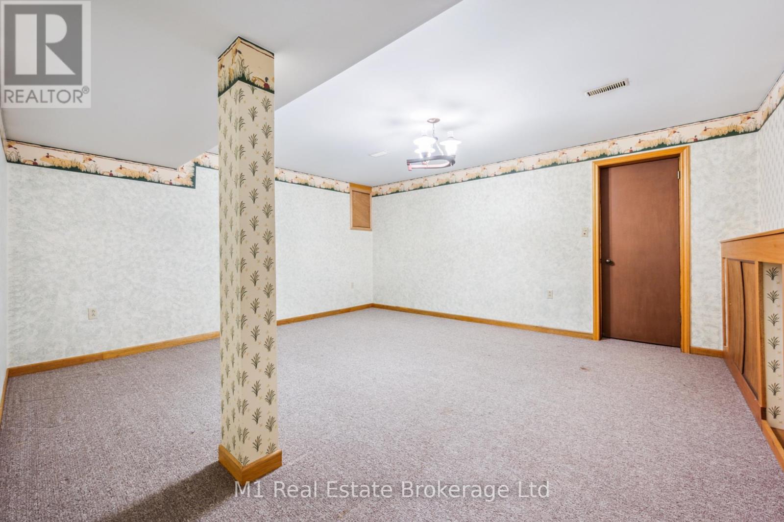 82 Crane Drive, Woolwich, Ontario  N3B 3J6 - Photo 32 - X12161310