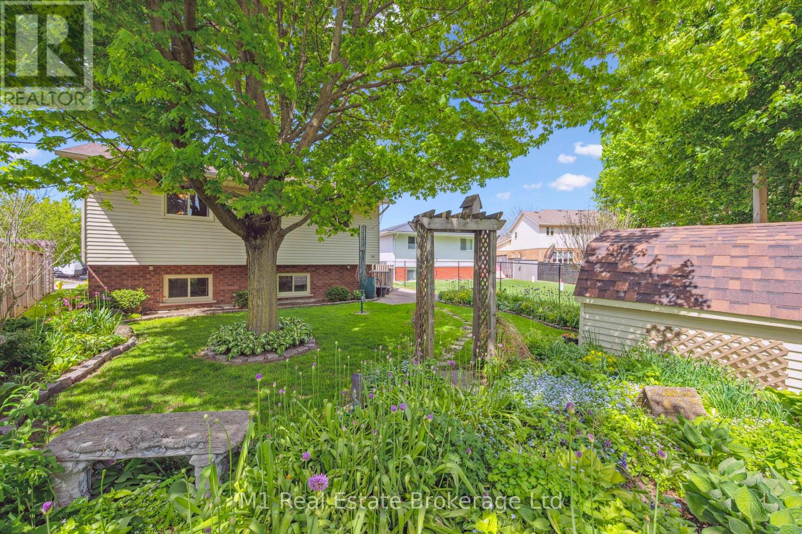 82 Crane Drive, Woolwich, Ontario  N3B 3J6 - Photo 40 - X12161310