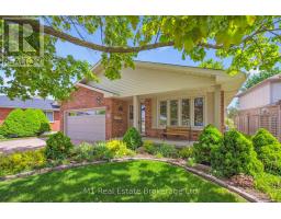 82 CRANE DRIVE, Woolwich, Ontario