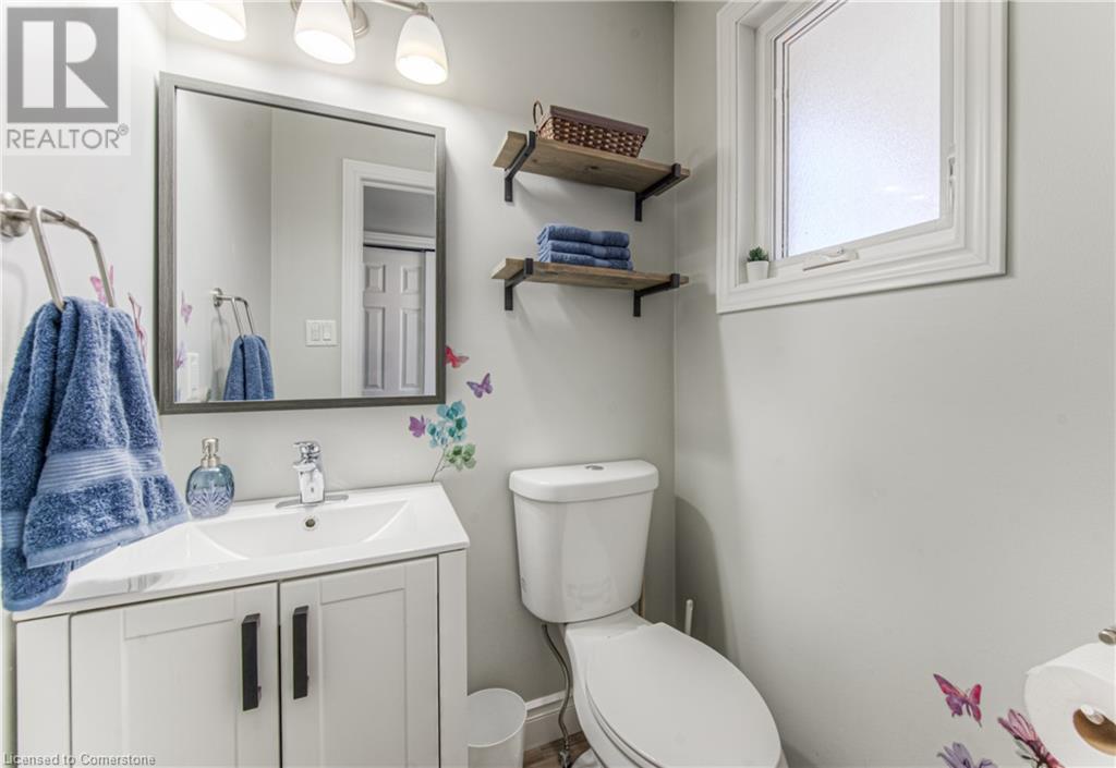 389 Westmeadow Drive, Kitchener, Ontario  N2N 3K8 - Photo 8 - 40730737