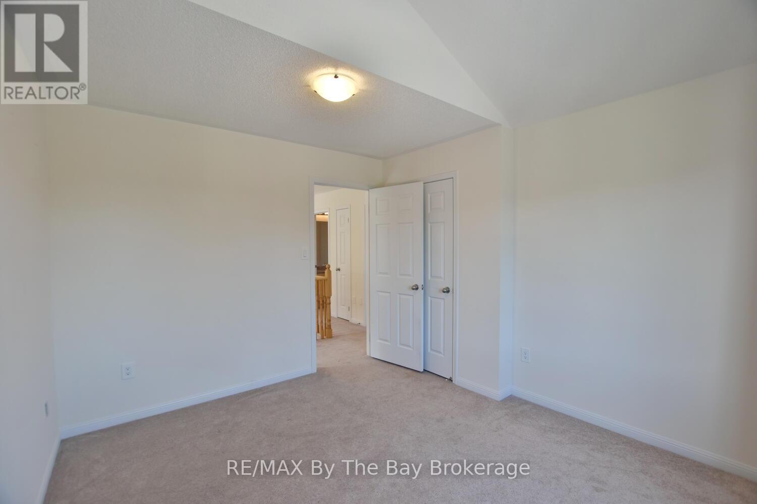 13 Berkshire Avenue, Wasaga Beach, Ontario  L9Z 0G3 - Photo 37 - S12161372