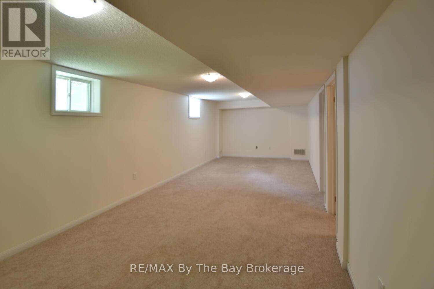 13 Berkshire Avenue, Wasaga Beach, Ontario  L9Z 0G3 - Photo 43 - S12161372