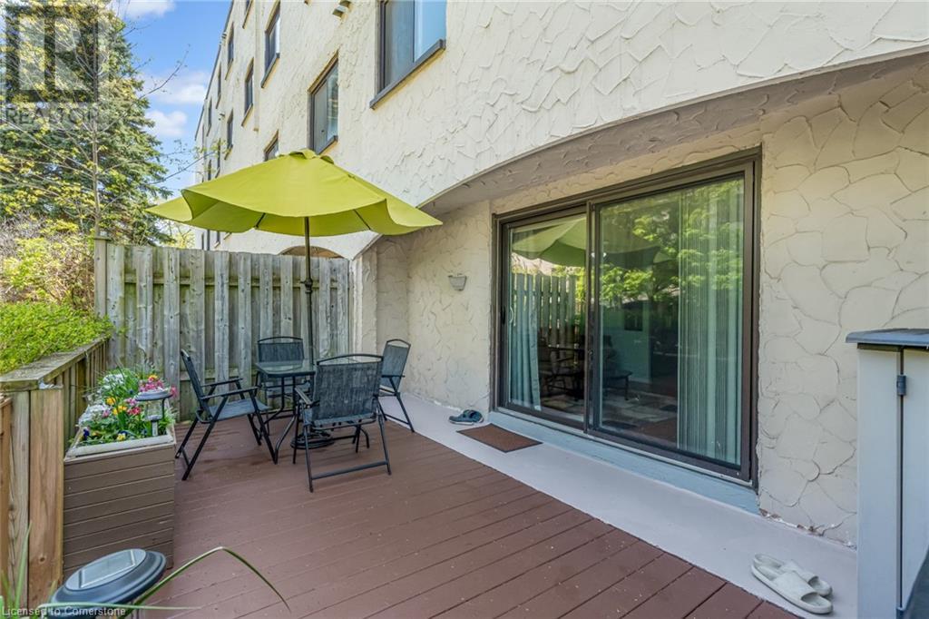 1050 Falgarwood Drive Unit# 121, Oakville, Ontario  L6H 2P3 - Photo 12 - 40730668