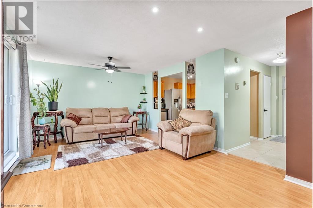 1050 Falgarwood Drive Unit# 121, Oakville, Ontario  L6H 2P3 - Photo 9 - 40730668