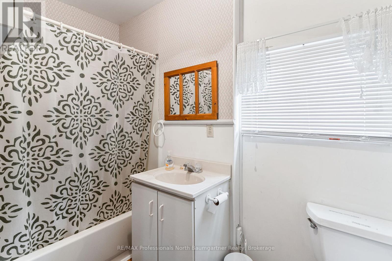 1026 Nelson Lane, Highlands East, Ontario  K0M 1S0 - Photo 20 - X12161505