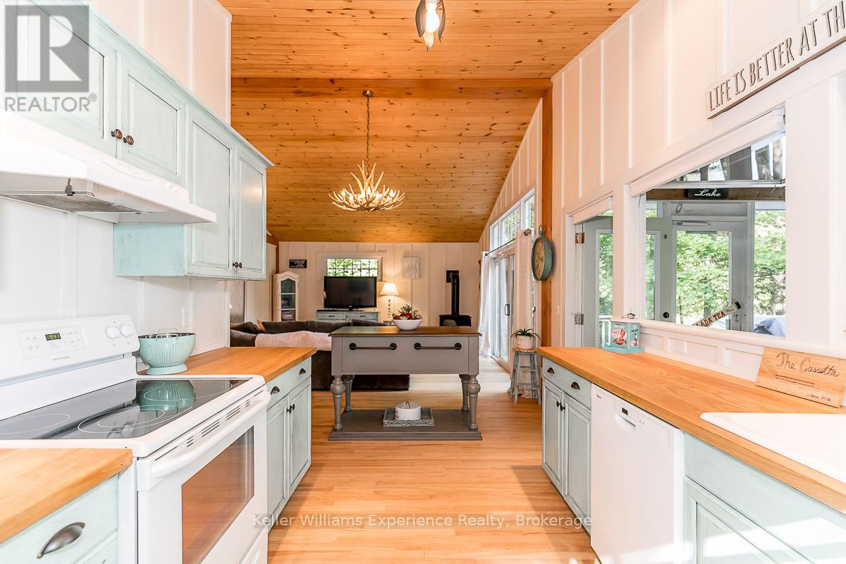 1123 Stone Gate Lane, Bracebridge, Ontario  P1L 1X1 - Photo 6 - X12161770