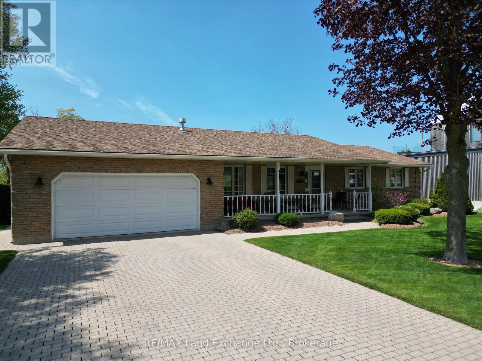 276 PENETANGORE ROW, Kincardine, Ontario