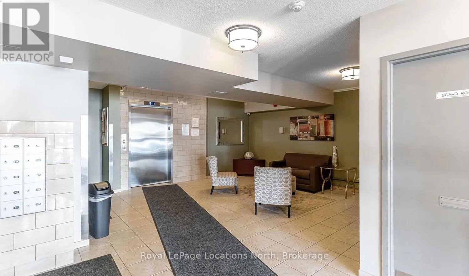 601 - 165 Bold Street, Hamilton, Ontario  L8P 1V4 - Photo 2 - X12162053
