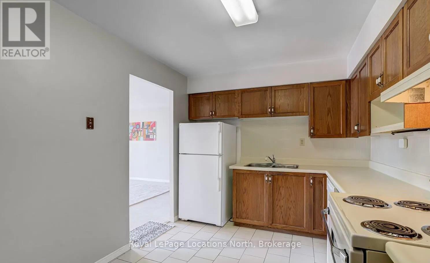 601 - 165 Bold Street, Hamilton, Ontario  L8P 1V4 - Photo 8 - X12162053