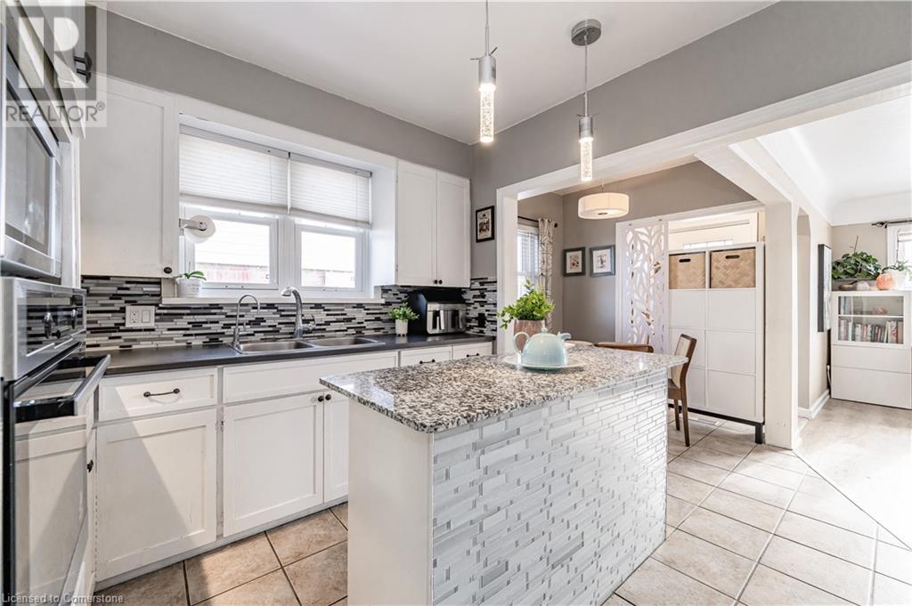 776 Elizabeth Street, Kitchener, Ontario  N2H 6H5 - Photo 13 - 40729411