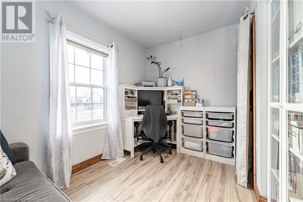 776 Elizabeth Street, Kitchener, Ontario  N2H 6H5 - Photo 19 - 40729411