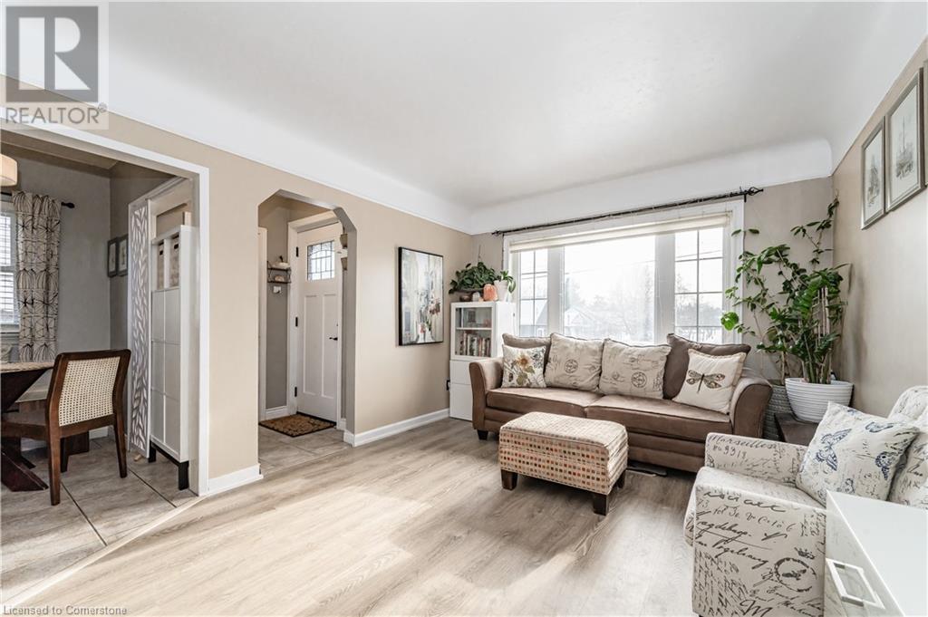 776 Elizabeth Street, Kitchener, Ontario  N2H 6H5 - Photo 6 - 40729411