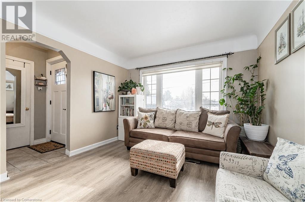 776 Elizabeth Street, Kitchener, Ontario  N2H 6H5 - Photo 7 - 40729411