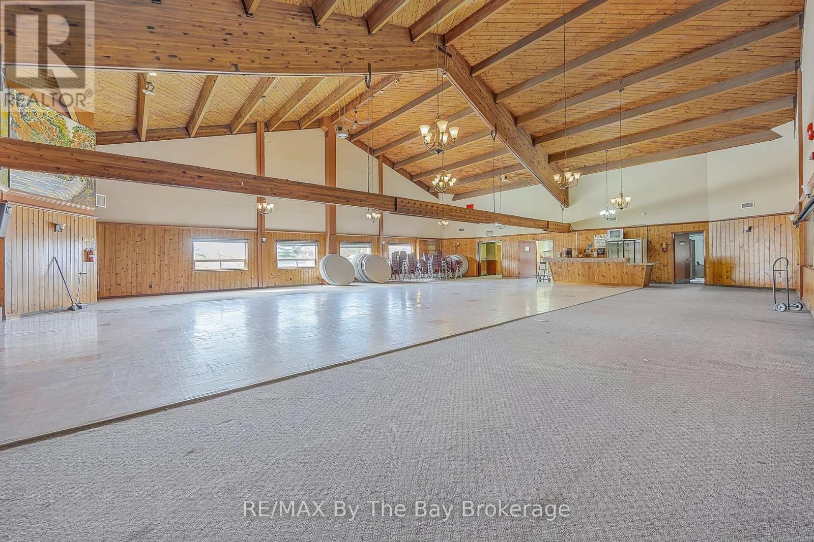 425 River Road W, Wasaga Beach, Ontario  L9Z 2X2 - Photo 19 - S12162220