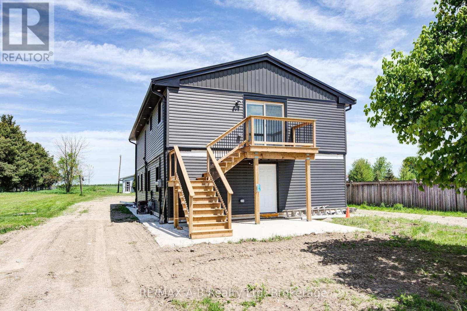 2274 34 LINE, Perth East, Ontario