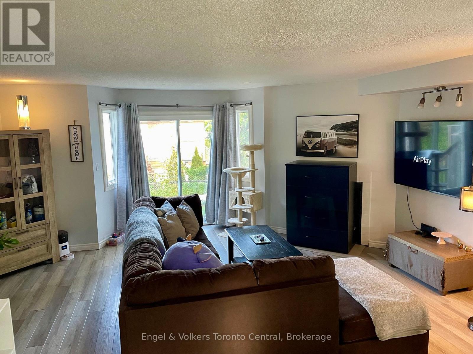 25 - 15 Watts Crescent, Collingwood, Ontario  L9Y 4S6 - Photo 2 - S12162660