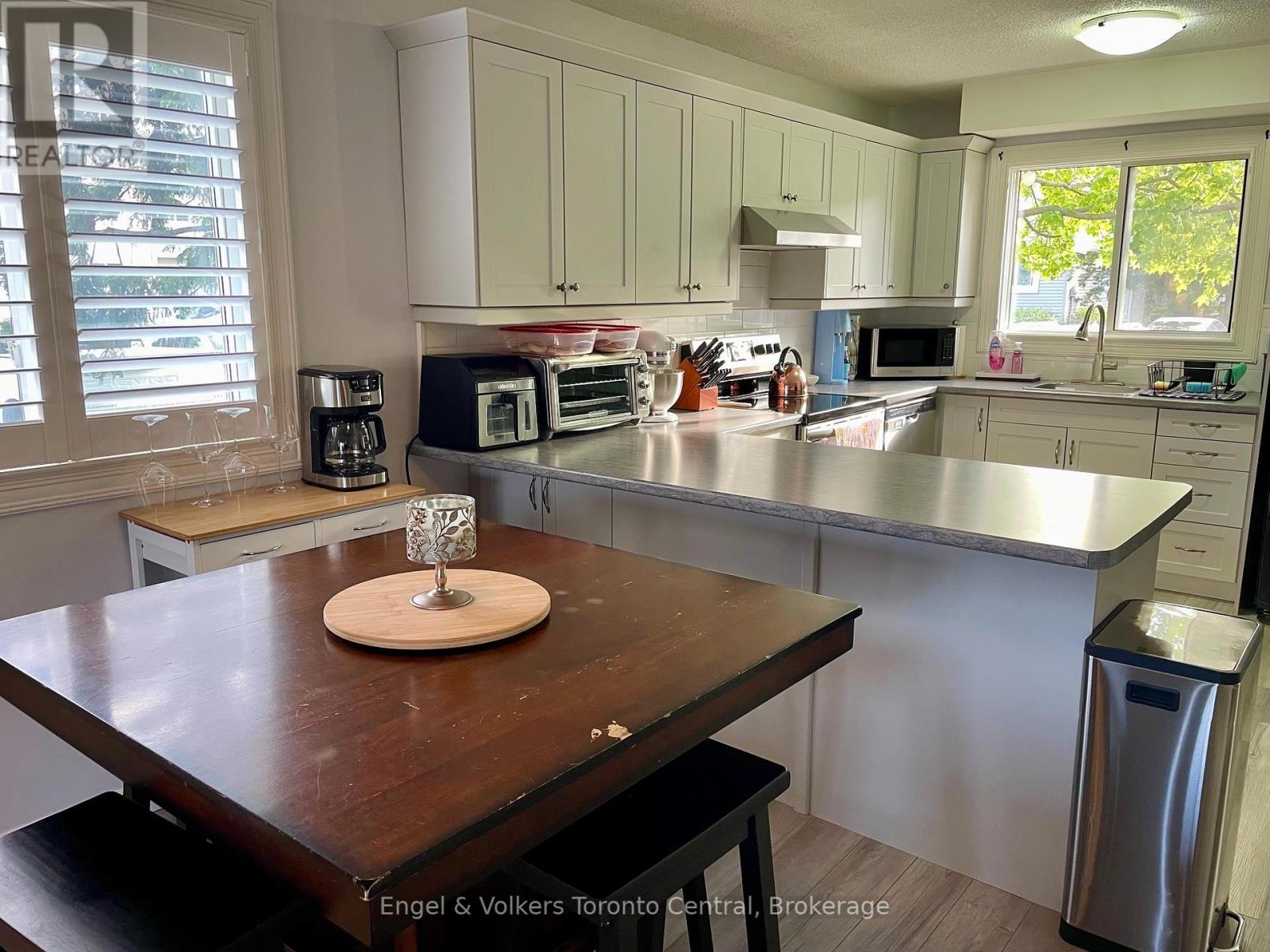 25 - 15 Watts Crescent, Collingwood, Ontario  L9Y 4S6 - Photo 6 - S12162660