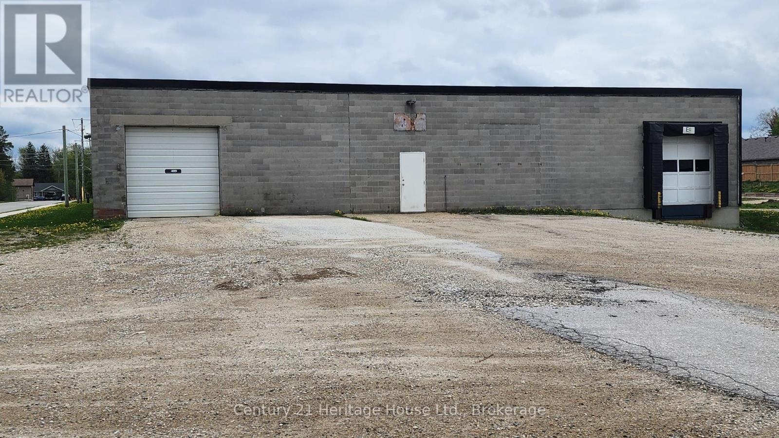 351 Foster Street, Wellington North, Ontario  N0G 2L1 - Photo 3 - X12162572