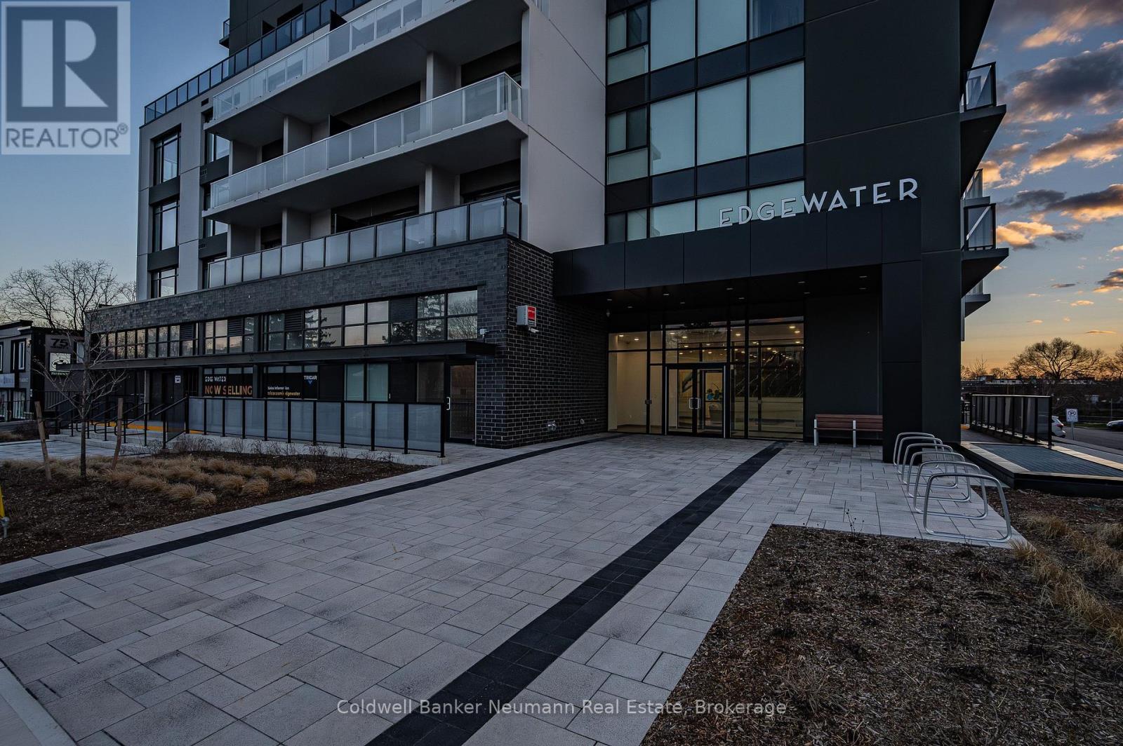 301 - 71 Wyndham Street S, Guelph, Ontario  N1E 5R3 - Photo 2 - X12162649