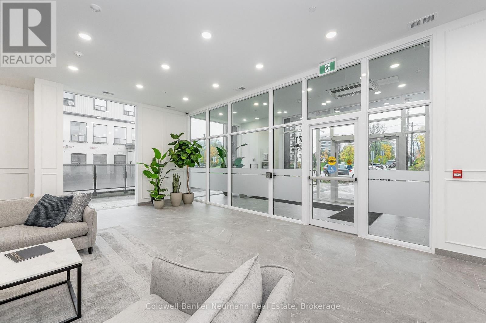 301 - 71 Wyndham Street S, Guelph, Ontario  N1E 5R3 - Photo 4 - X12162649