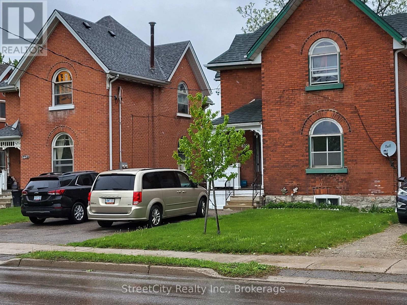 306 Douro Street, Stratford, Ontario  N5A 3S5 - Photo 2 - X12162657