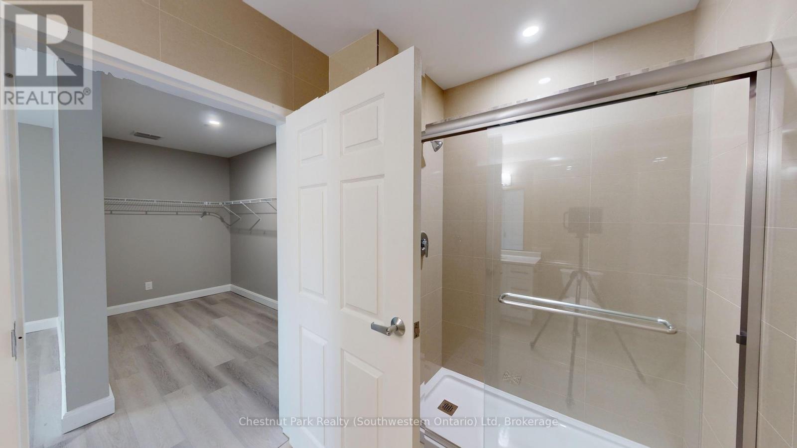 205 - 2 Quebec Street, Guelph, Ontario  N1H 2T2 - Photo 11 - X12162737