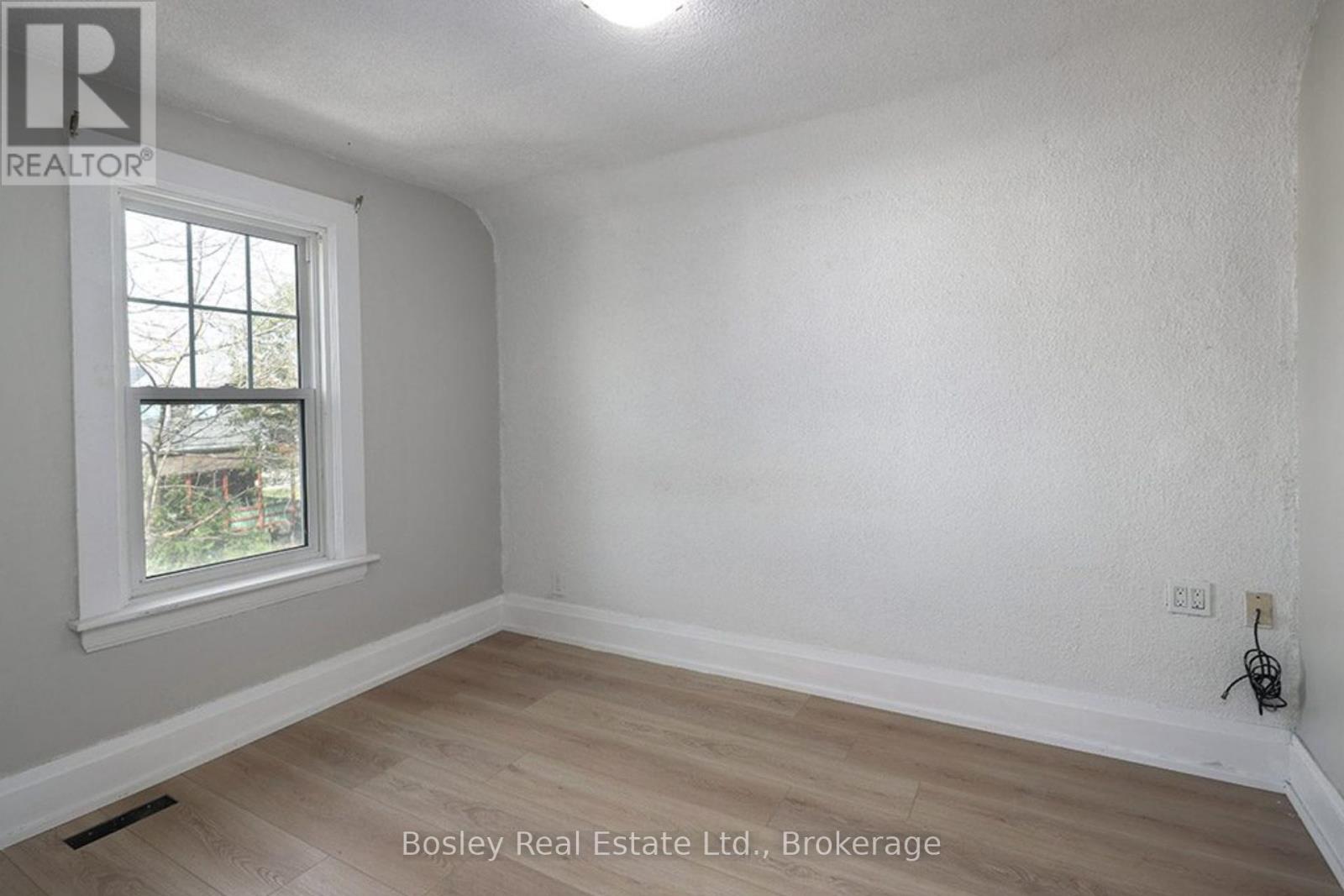 2 - 1072 1st Avenue A Avenue W, Owen Sound, Ontario  N4K 4K6 - Photo 5 - X12162772