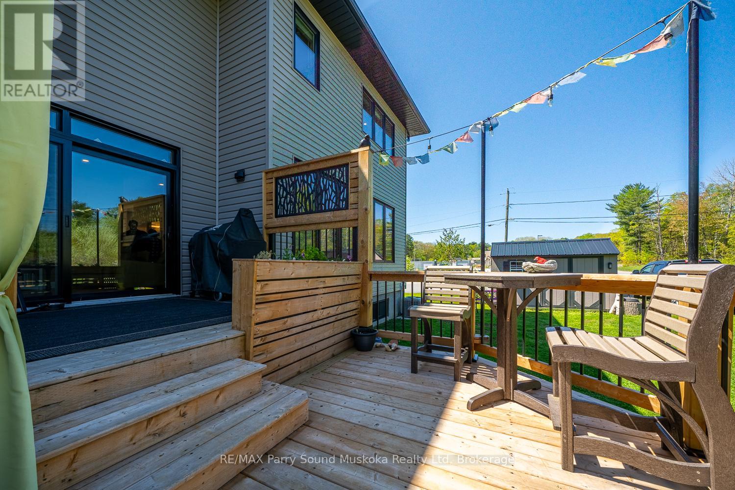 44 Dennis Drive, Parry Sound, Ontario  P2A 0E6 - Photo 48 - X12163093