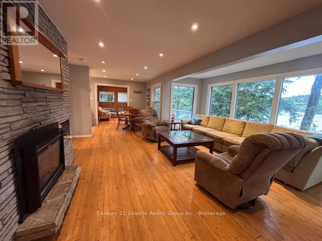1023 Cassia Lane, Minden Hills, Ontario  K0M 2K0 - Photo 8 - X12163279
