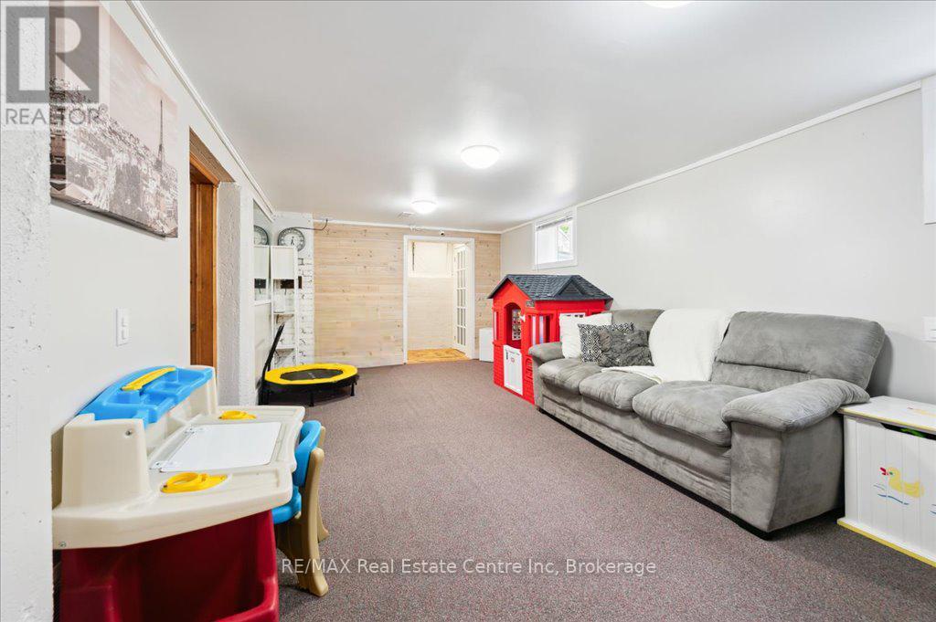 15 Jarvis Street, Cambridge, Ontario  N1R 1G7 - Photo 13 - X12163339