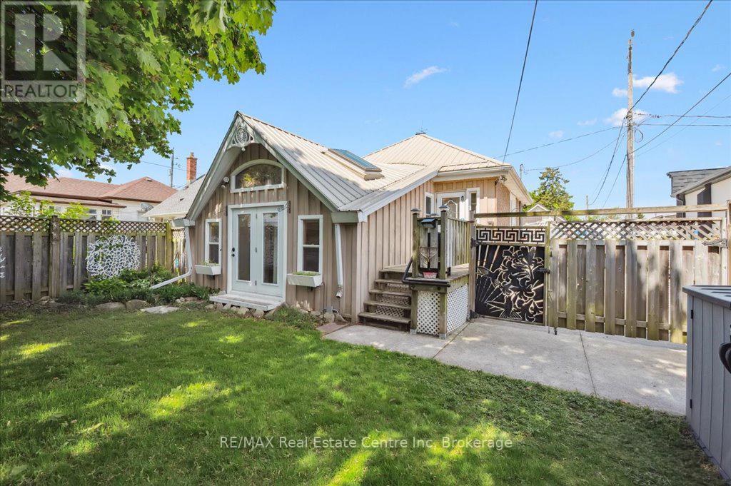 15 Jarvis Street, Cambridge, Ontario  N1R 1G7 - Photo 15 - X12163339