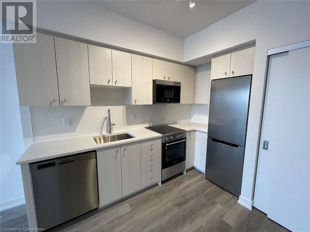 15 WELLINGTON Street S Unit# 1807, Kitchener, Ontario