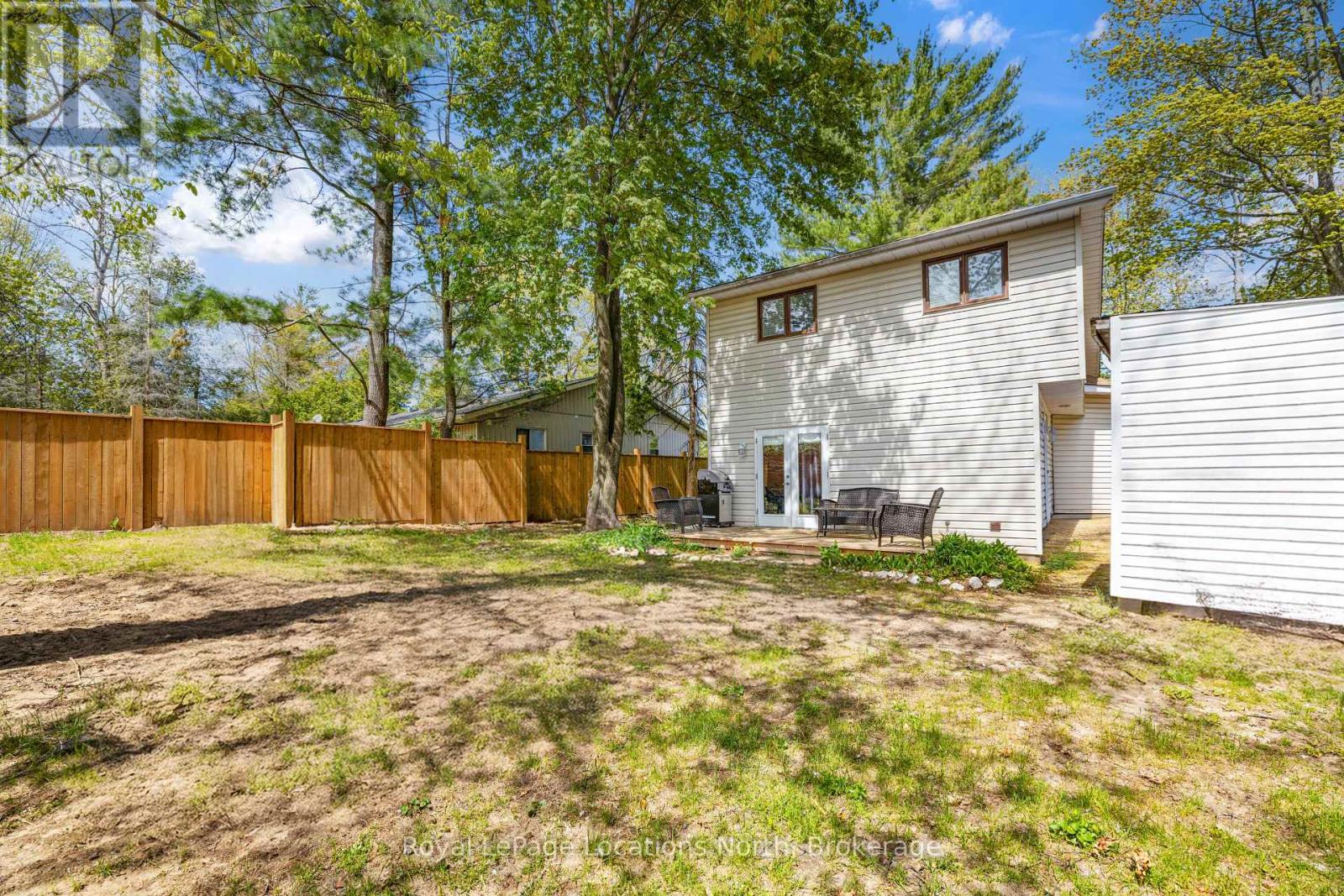 40 Savarin Street, Wasaga Beach, Ontario  L9Z 2N8 - Photo 30 - S12163945