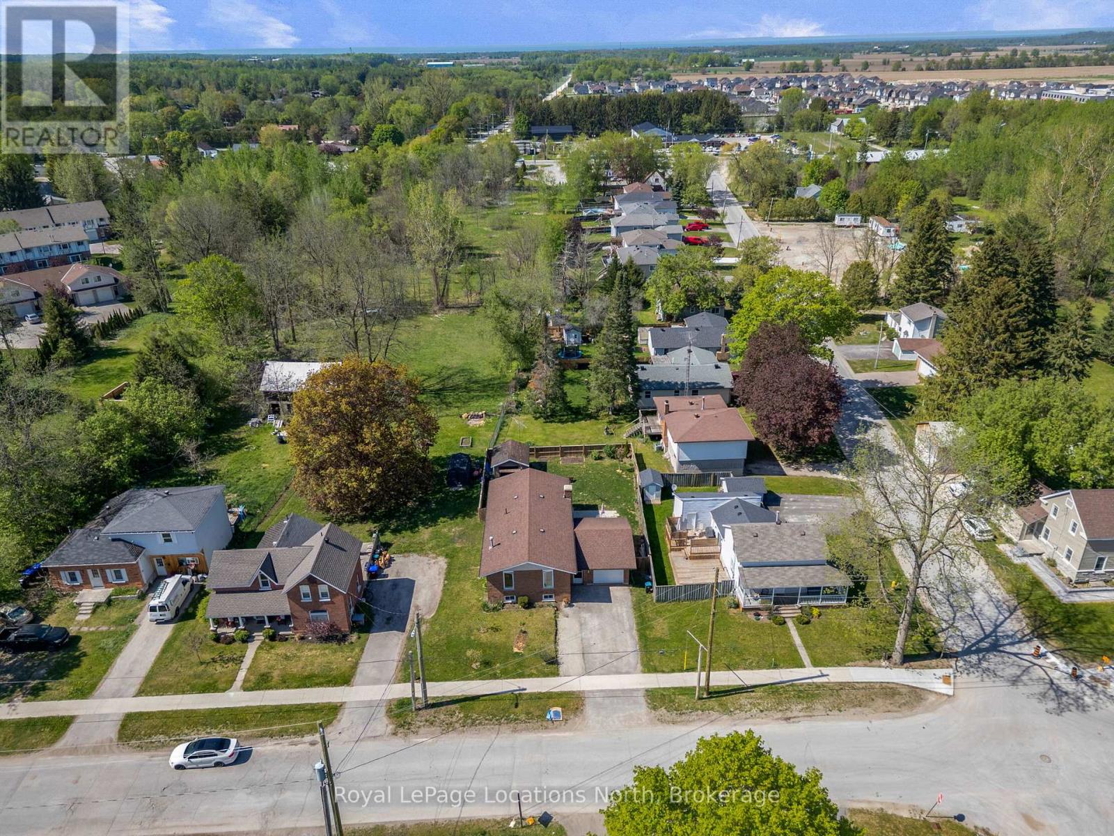 214 Sunnidale Street, Clearview, Ontario  L0M 1S0 - Photo 41 - S12163954