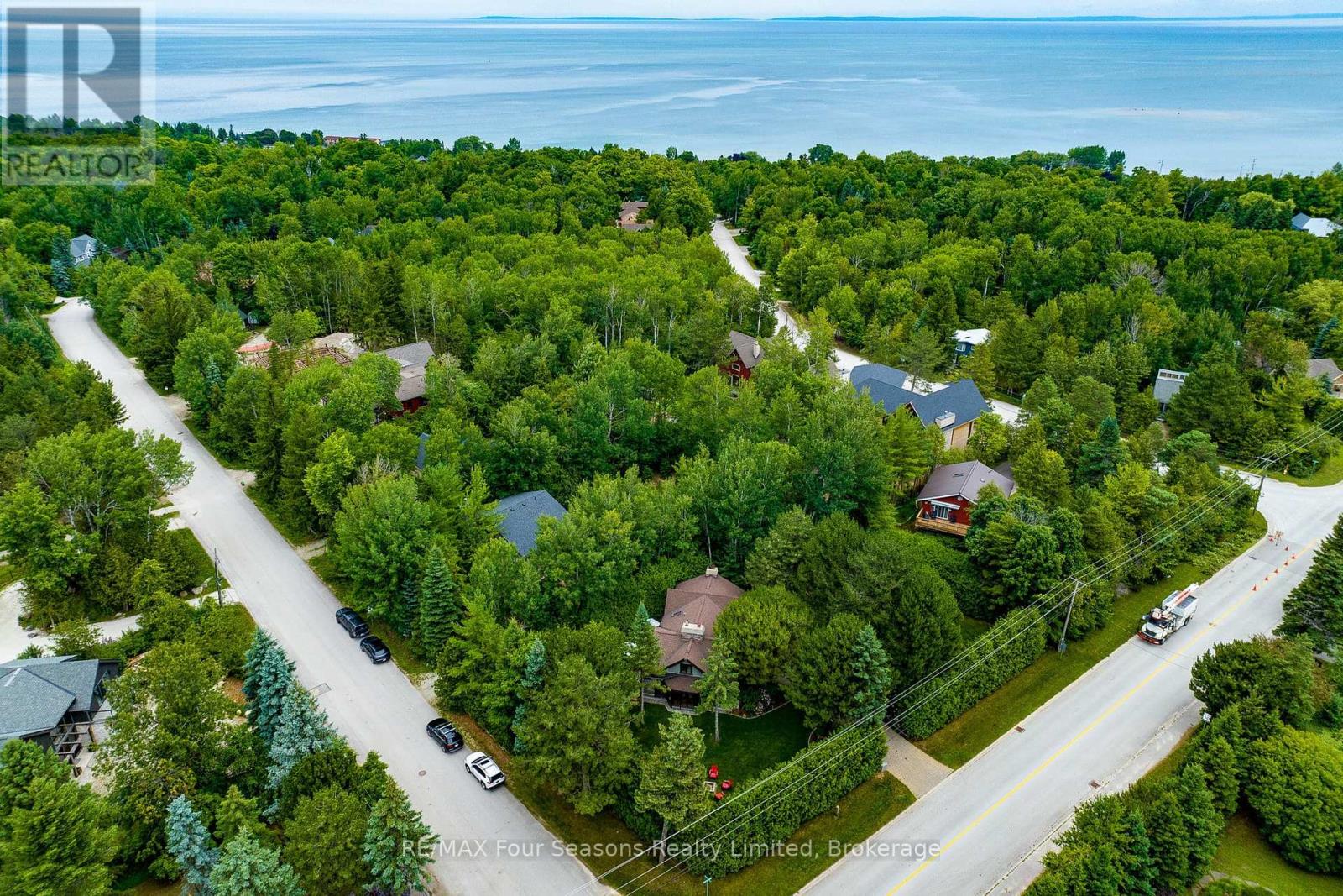 151 Sleepy Hollow Road, Blue Mountains, Ontario  L9Y 0S8 - Photo 40 - X12163958