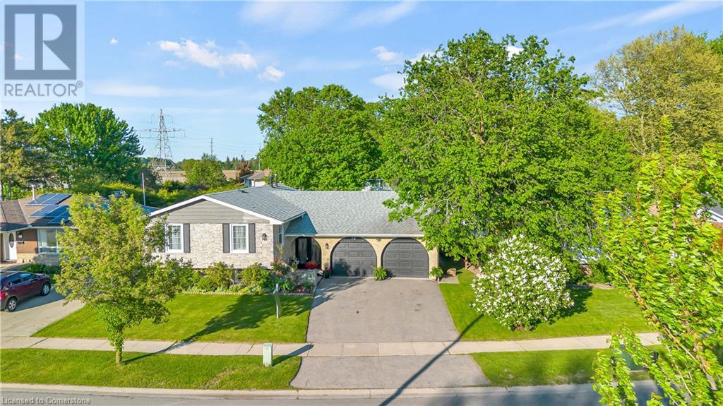18 OLD FARM Road, Brantford, Ontario