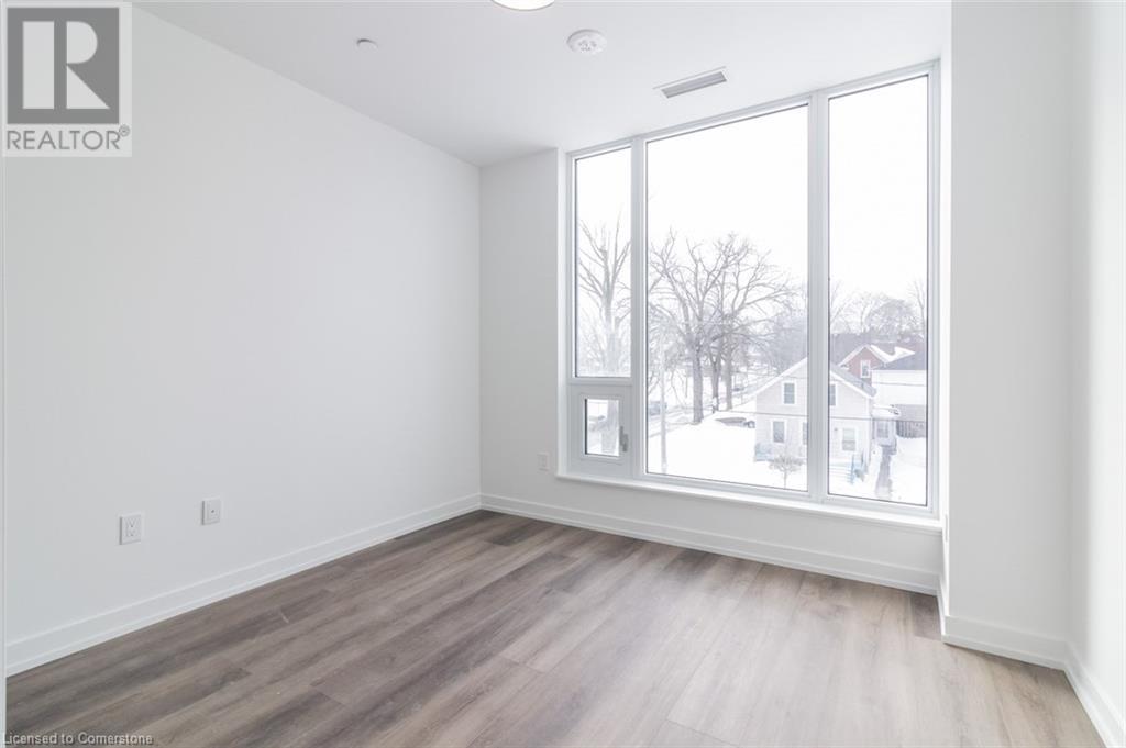15 Wellington Street S Unit# 208, Kitchener, Ontario  N2G 0E4 - Photo 14 - 40731287