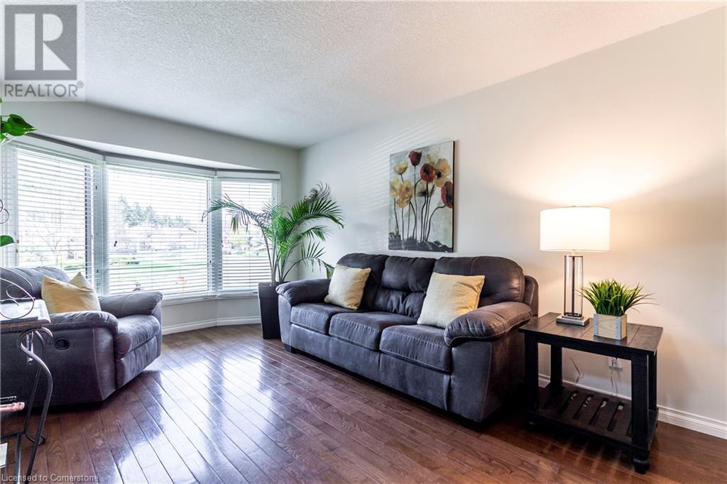 112 Wexford Crescent, Kitchener, Ontario  N2N 1Z7 - Photo 5 - 40731289