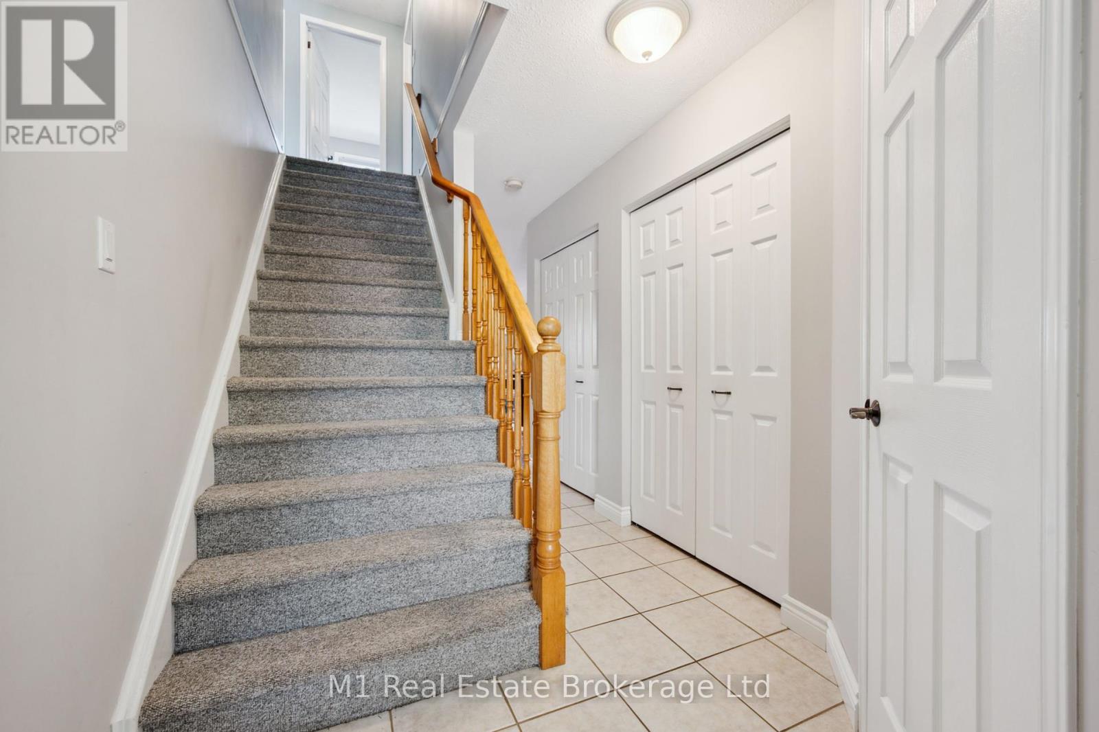 4 Sandcreek Lane, Guelph, Ontario  N1E 7K7 - Photo 25 - X12164652
