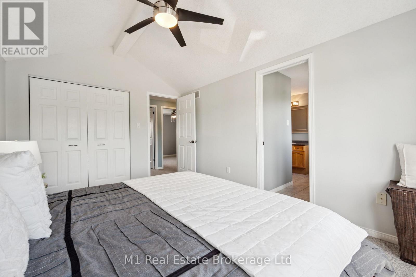 4 Sandcreek Lane, Guelph, Ontario  N1E 7K7 - Photo 27 - X12164652