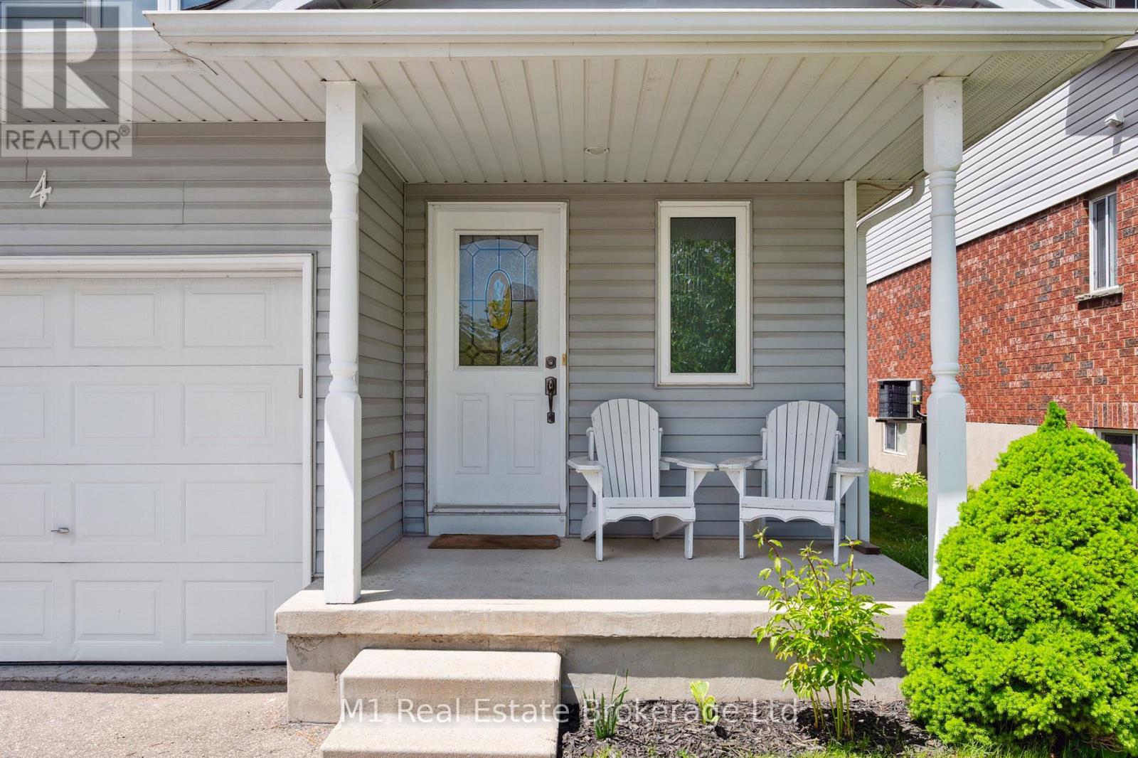 4 Sandcreek Lane, Guelph, Ontario  N1E 7K7 - Photo 5 - X12164652