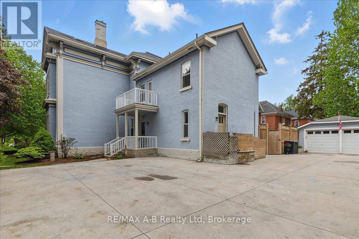 126 John Street N, Stratford, Ontario  N5A 6K9 - Photo 34 - X12164681
