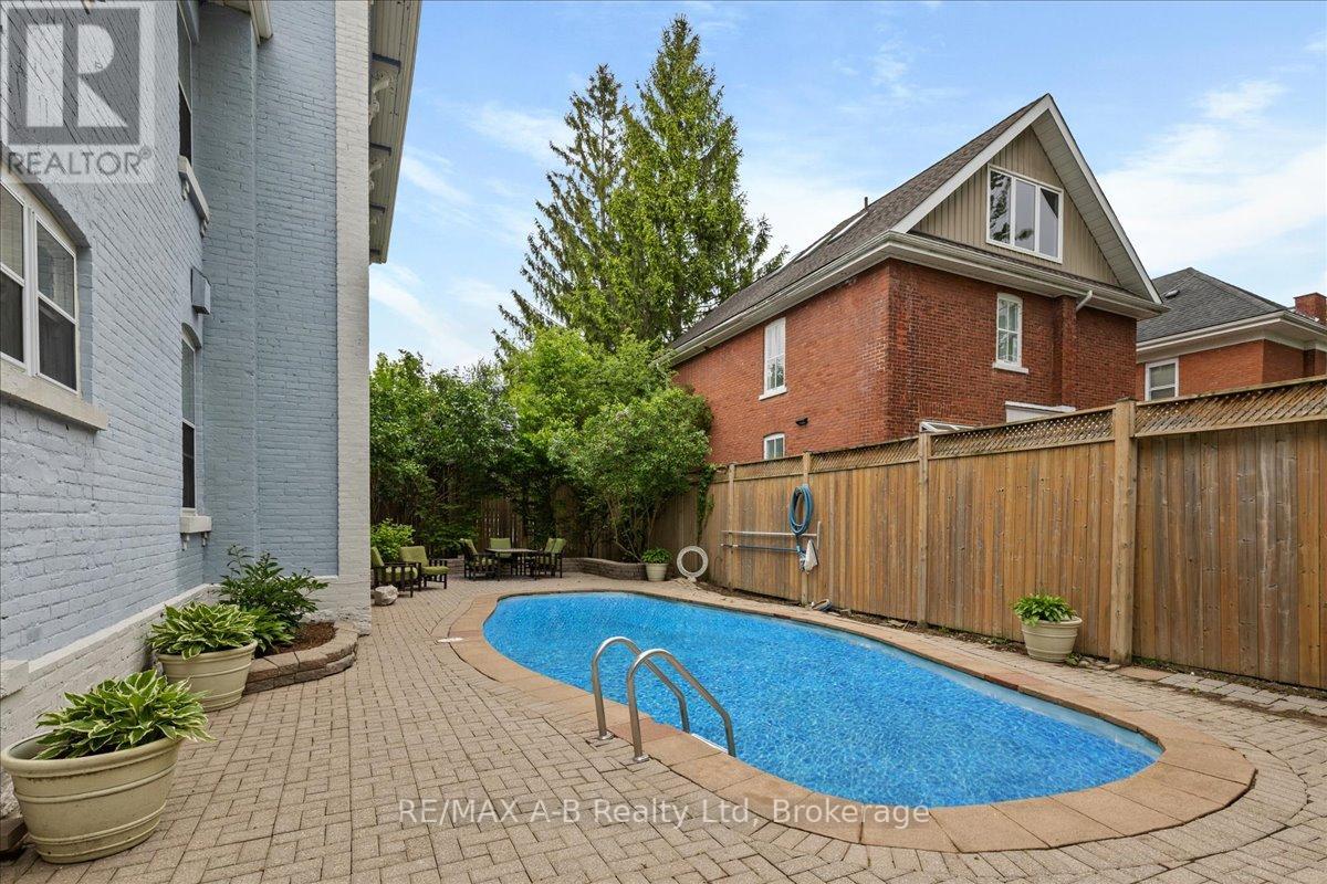 126 John Street N, Stratford, Ontario  N5A 6K9 - Photo 35 - X12164681