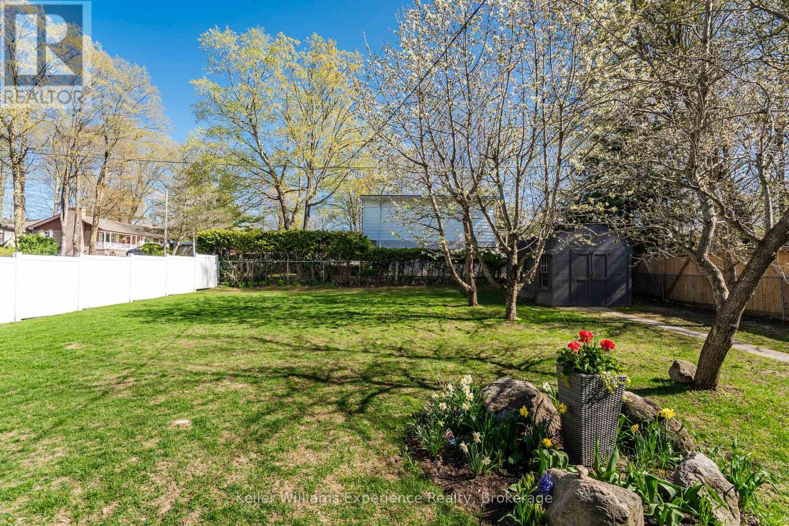 857 Victoria Street, Midland, Ontario  L4R 1B7 - Photo 41 - S12165123